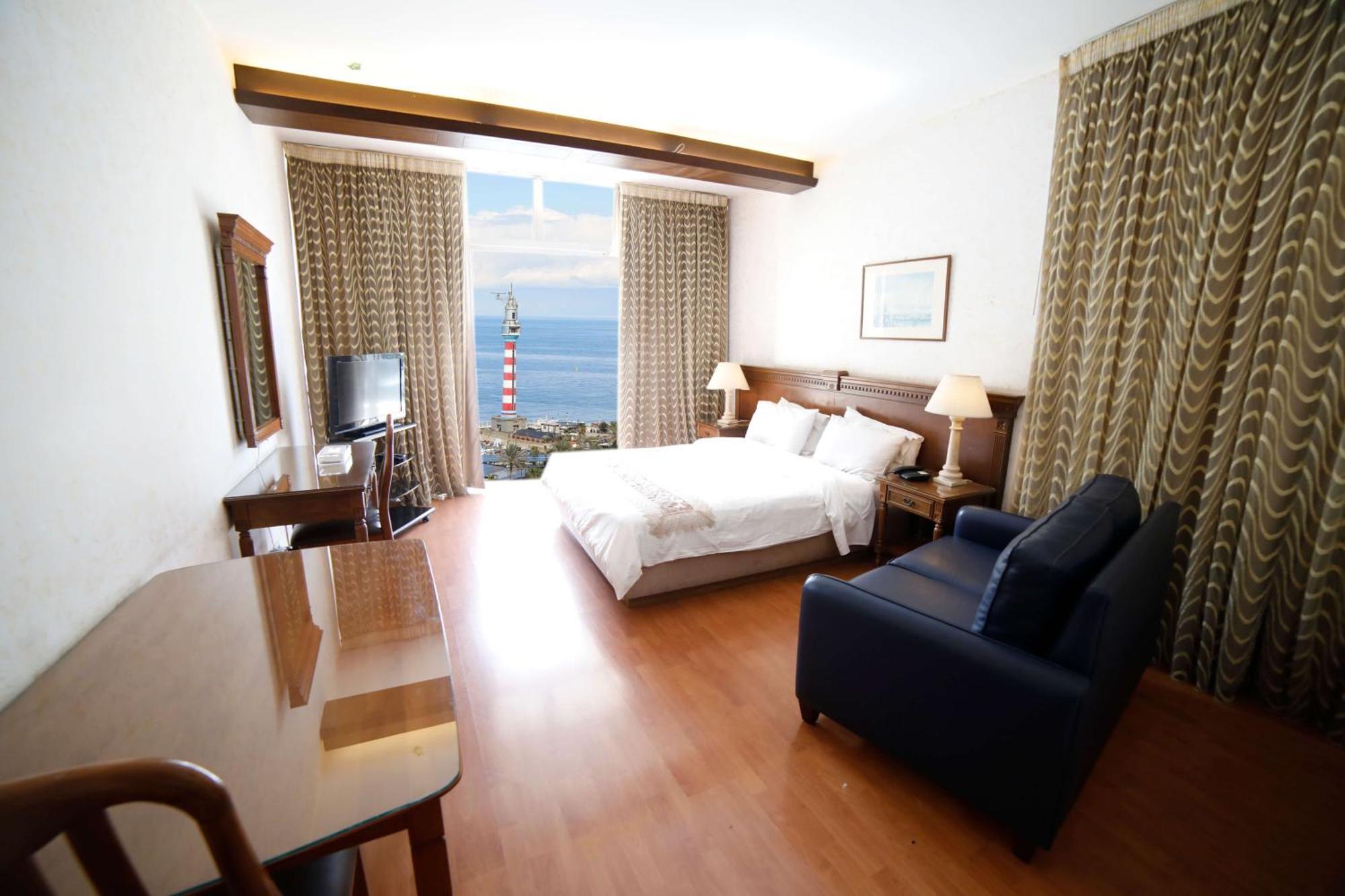 Holiday Home Suites Beirut Exterior foto