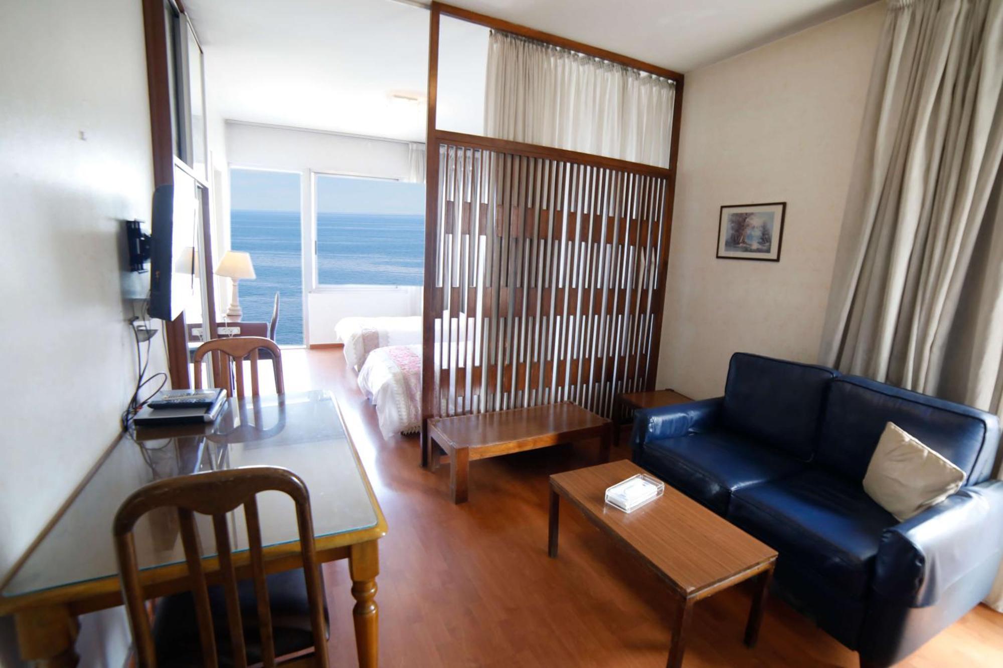 Holiday Home Suites Beirut Exterior foto